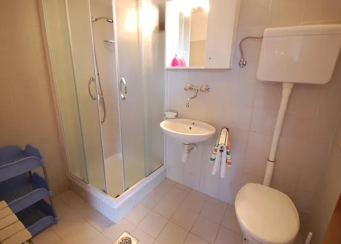 Toni By El-pi Tours Apartment