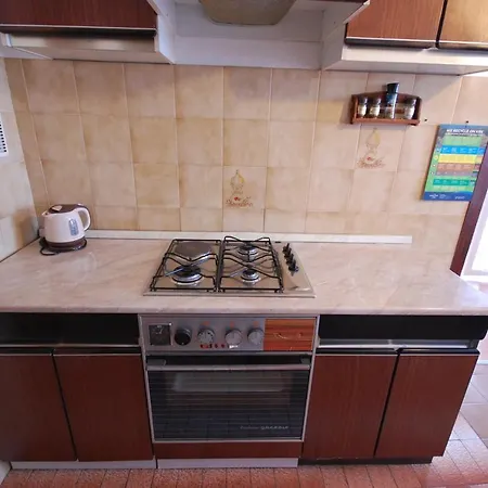 Toni By El-pi Tours Apartman Njivice