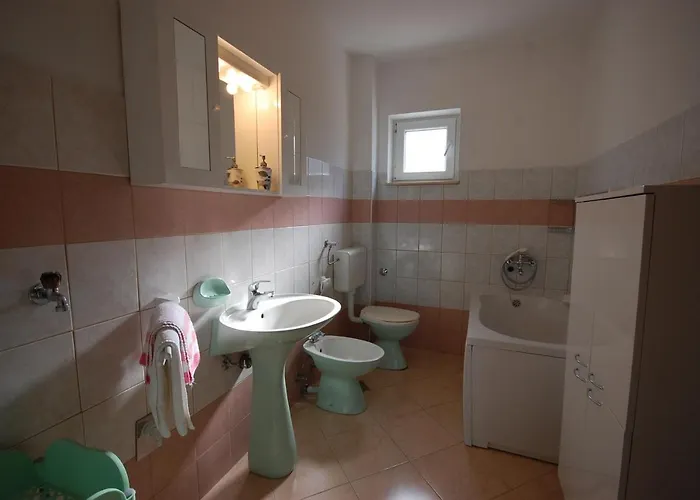 Apartmán Toni By El-pi Tours *