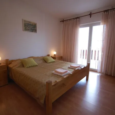 Apartmán Toni By El-pi Tours